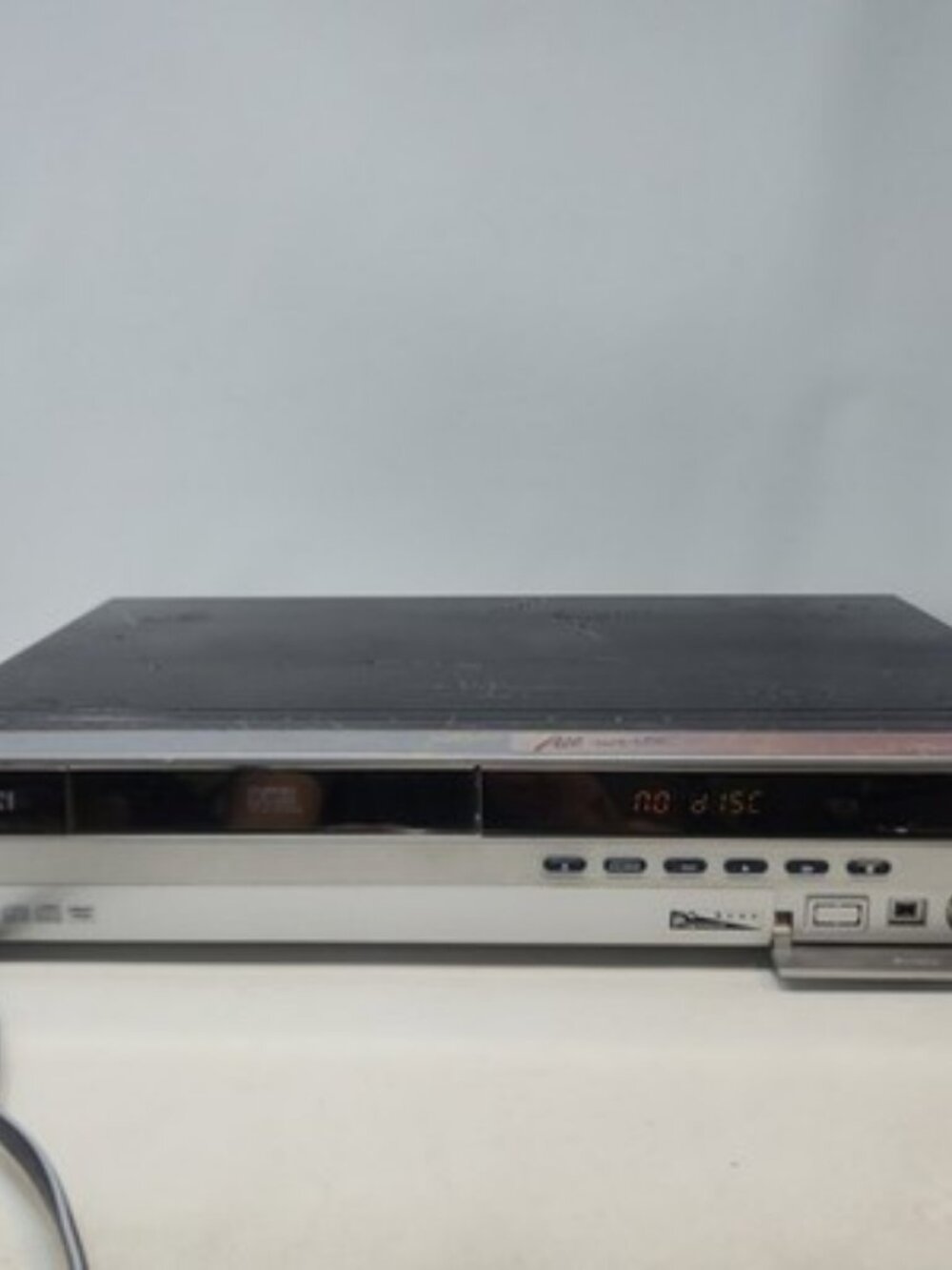 Lite On LVW-5005 DVD Recorder Powers On Disk Tray Sticks Not Tested Further